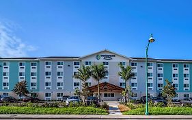 Woodspring Suites Naples West